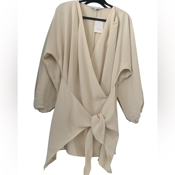 Aria Cove Stunning Mini Wrap Dress Size 6 UK - Picture 4 of 9